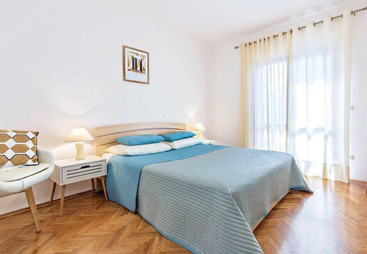 Apartman Eta Apartment Пула Екстериор снимка